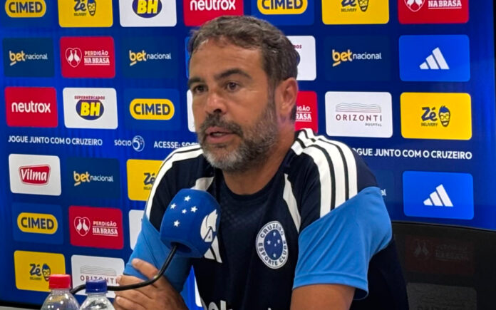 Artur Jorge, técnico do Cruzeiro
