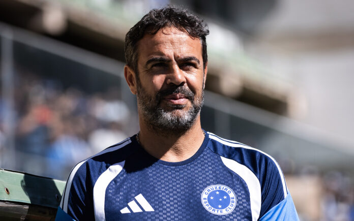 Artur Jorge, técnico do Cruzeiro
