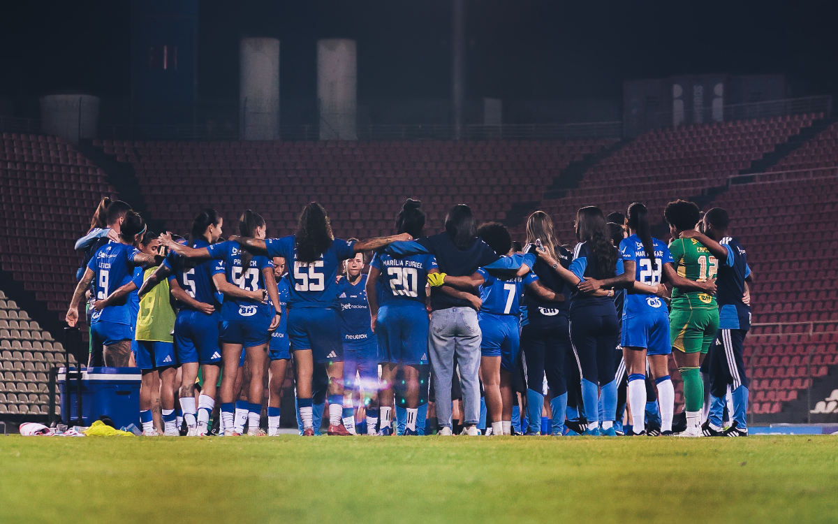 Em qual canal vai passar Cruzeiro x São Paulo pelo Brasileiro Feminino hoje (24)?