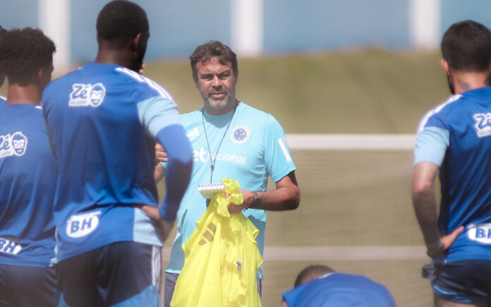Artur Jorge, técnico do Cruzeiro (Foto: Gustavo Martins/Cruzeiro)