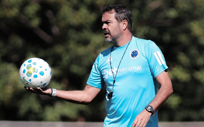 Artur Jorge, técnico do Cruzeiro (Foto: Gustavo Martins/Cruzeiro)