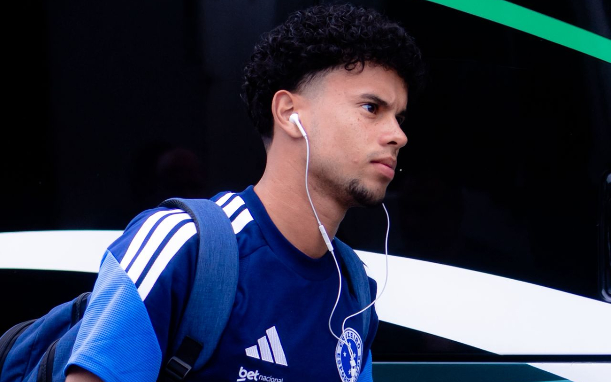 Cruzeiro recebe proposta do Palmeiras por meia destaque da base