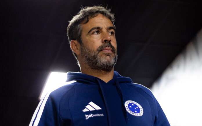 Artur Jorge, técnico do Cruzeiro (Foto: Lucas Bubols/Cruzeiro)