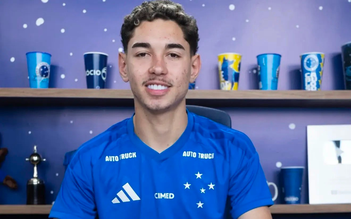 Cruzeiro anuncia contratação de jovem zagueiro do Al-Ahli, da Arábia Saudita