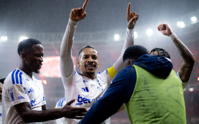Matheus Pereira comemora gol pelo Cruzeiro (Foto: Lucas Bubols/Cruzeiro)