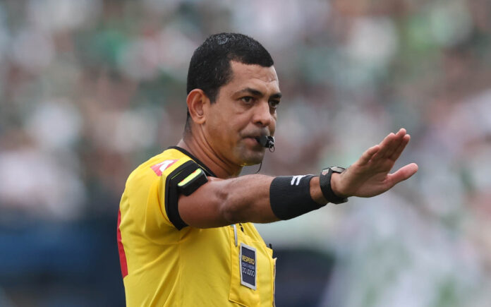 Wagner do Nascimento Magalhães vai ser o árbitro desta quinta (Foto: Cesar Greco/Palmeiras)