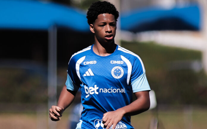 Zé Lucas, meio campista do Cruzeiro (Foto: Gustavo Martins/Cruzeiro)
