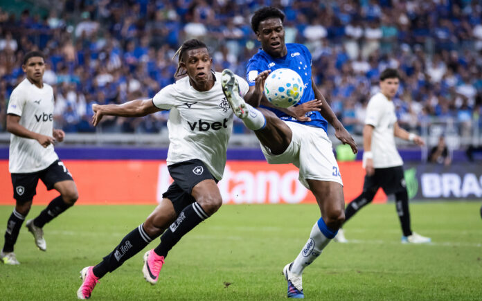 Jonathan Jesus, zagueiro do Cruzeiro