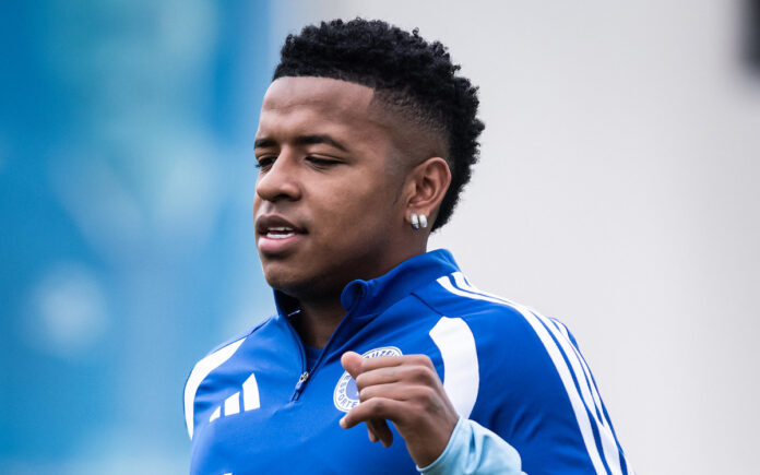 Keny Arroyo, atacante do Cruzeiro