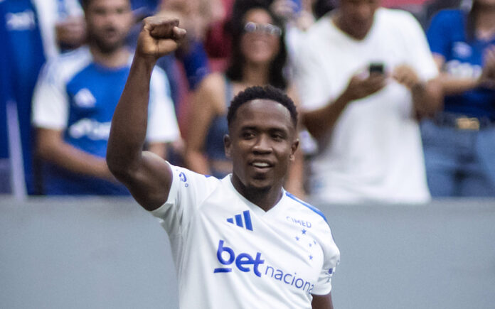 Luis Sinisterra, atacante do Cruzeiro