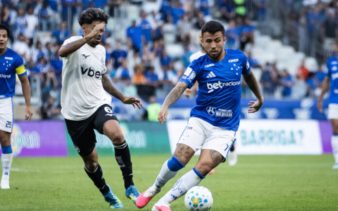 Matheus Henrique, volante do Cruzeiro
