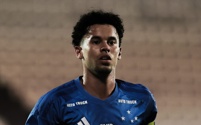 Rhuan Gabriel, meia do Cruzeiro (Foto: Gustavo Martins/Cruzeiro)