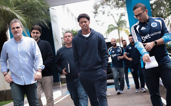 Zé Lucas, novo volante do Cruzeiro