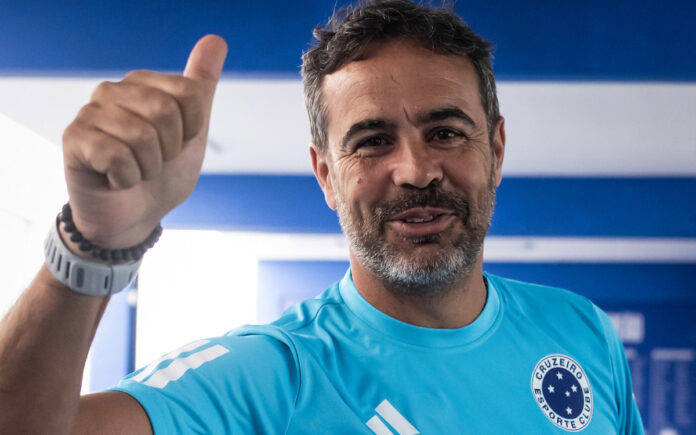 Artur Jorge, técnico do Cruzeiro (Foto: Gustavo Aleixo/Cruzeiro)