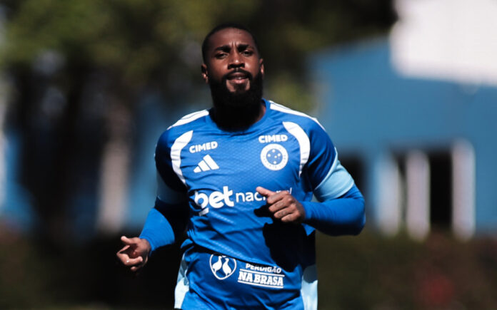 Gerson voltou a ficar à disposição do Cruzeiro no Brasileiro
