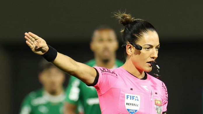 Daiane Muniz vai apitar Cruzeiro x Athletico-PR (Foto: Divulgação/Palmeiras)