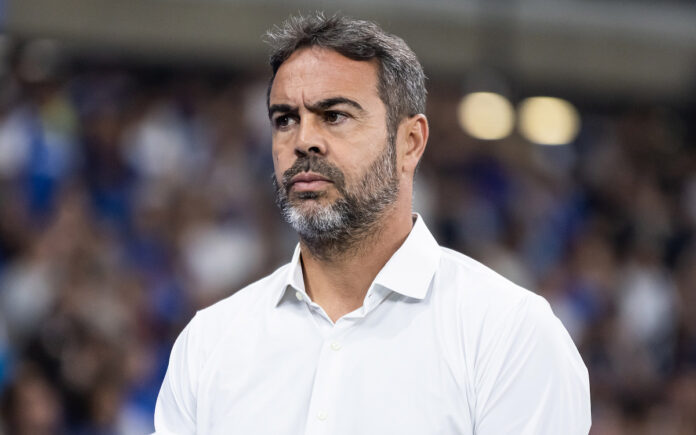 Artur Jorge, técnico do Cruzeiro