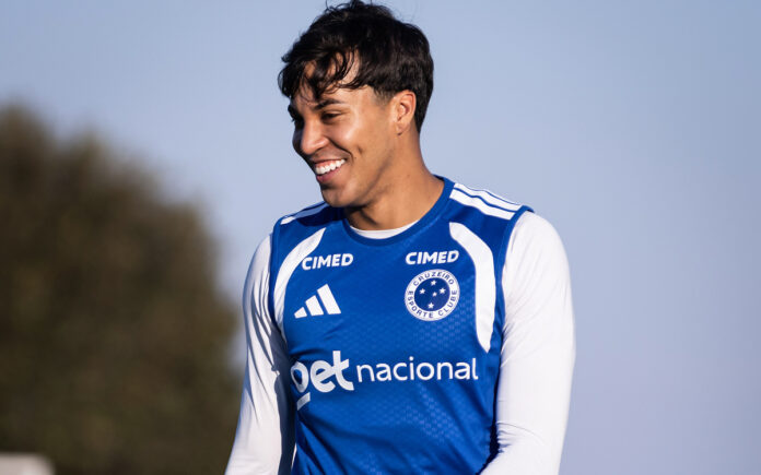Kaio Jorge em treino do Cruzeiro (Foto: Gustavo Aleixo/Cruzeiro)