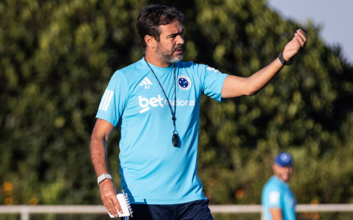Artur Jorge, técnico do Cruzeiro (Foto: Gustavo Aleixo/Cruzeiro)