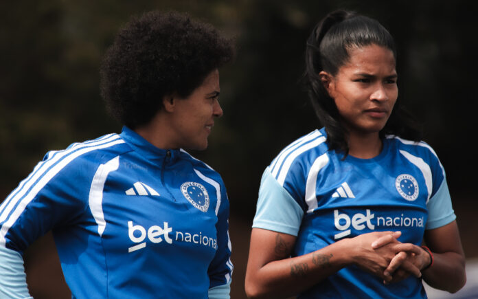 Marília e Vanessinha, atacantes do Cruzeiro (Foto: Gustavo Martins/Cruzeiro)