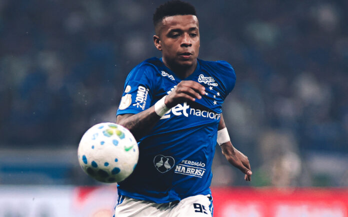 Arroyo no duelo da Copa do Brasil (Foto: Gustavo Martins/Cruzeiro)