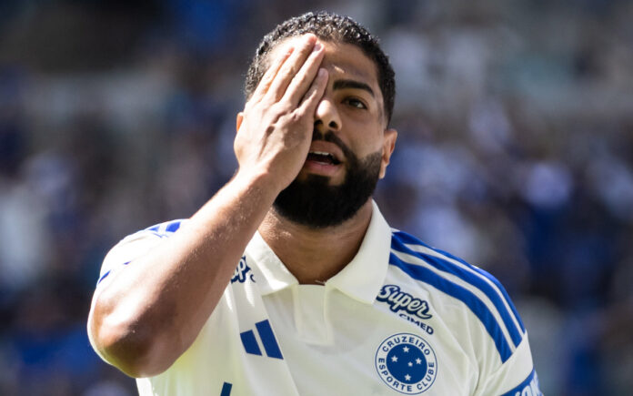 João Marcelo, zagueiro do Cruzeiro