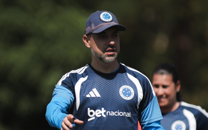 Jonas Urias, técnico do Cruzeiro (Foto: Gustavo Martins/Cruzeiro)