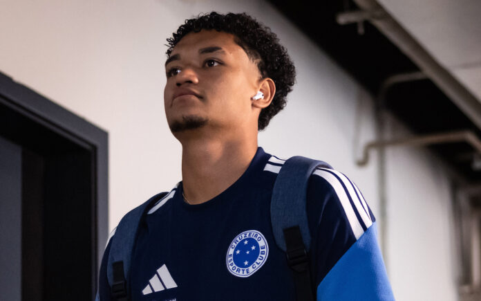 Kaique Kenji, atacante do Cruzeiro