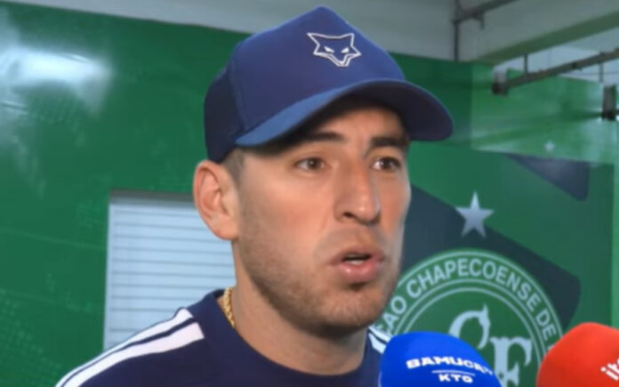 Lucas Villalba, zagueiro do Cruzeiro