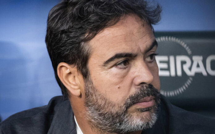 Artur Jorge na vitória contra a Chapecoense, no Mineirão