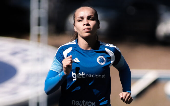 Letícia Ferreira, camisa 9 do Cruzeiro (Foto: Gustavo Martins/Cruzeiro)