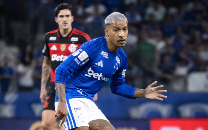 Matheus Pereira contra o Flamengo, no Mineirão