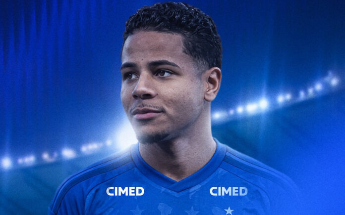 Wesley foi anunciado pelo Cruzeiro
