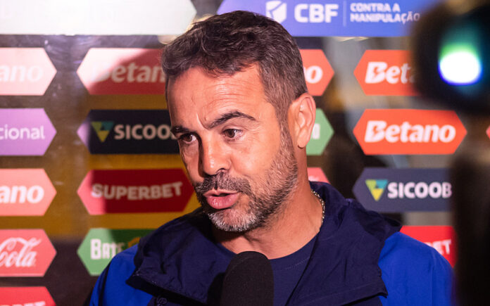 Artur Jorge, técnico do Cruzeiro