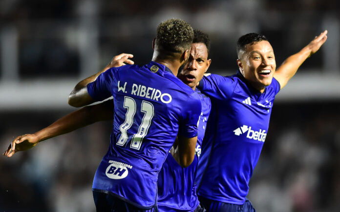 Cruzeiro goleou o Santos na Vila Belmiro, em 2023