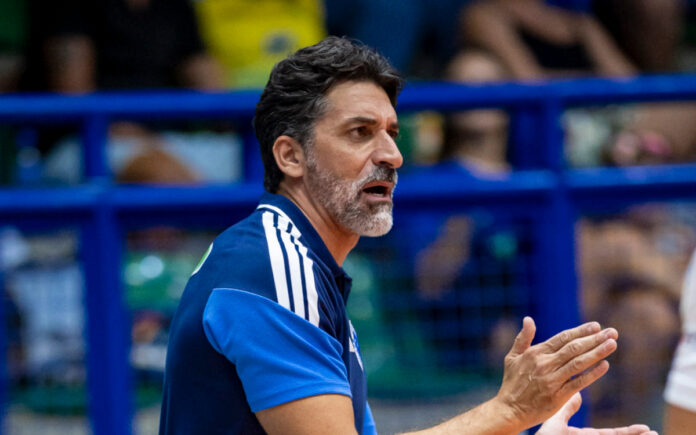 Filipe Ferraz, treinador do Sada Cruzeiro (Foto: Agência i7/Sada Cruzeiro)