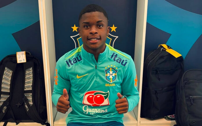 Otávio Gabriel, lateral-direito do Cruzeiro (Foto: Reprodução/Instagram)