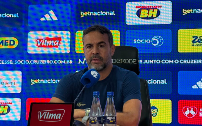Artur Jorge, técnico do Cruzeiro (Foto: Maic Costa/Central da Toca)