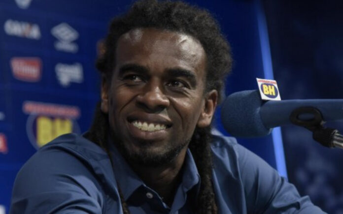 Tinga foi gerente de futebol do Cruzeiro em 2017, ano do penta da Copa do Brasil (Foto: Divulgação/Cruzeiro)