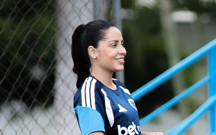 Nutricionista Jéssica Andrade deixou o Cruzeiro (Foto: Gustavo Martins/Cruzeiro)