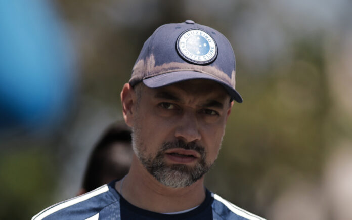 Jonas Urias, técnico do Cruzeiro (Foto: Gustavo Martins/Cruzeiro)