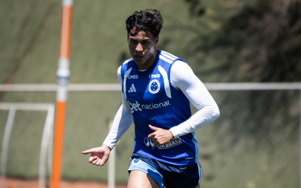 Kaio Jorge em treino na Toca II