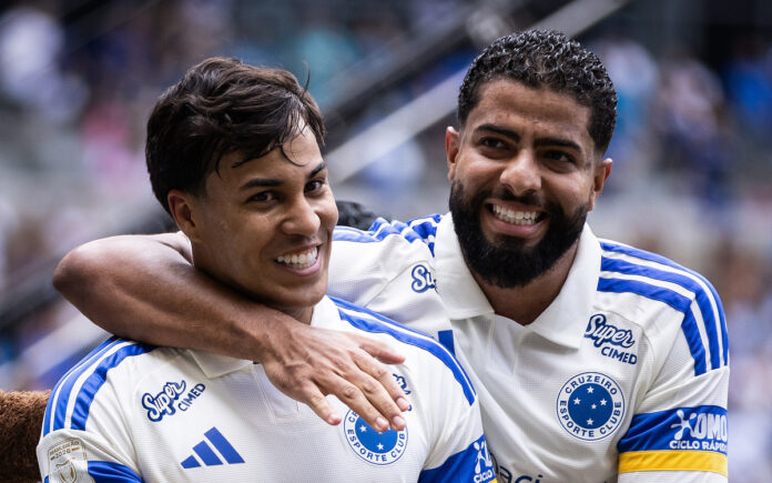 Kaio Jorge e João Marcelo, do Cruzeiro (Foto: Gustavo Aleixo/Cruzeiro)