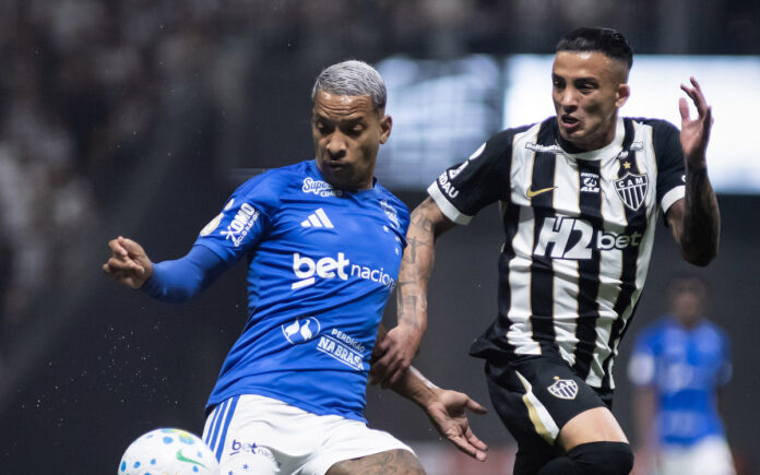 Matheus Pereira, em clássico entre Cruzeiro e Atlético-MG