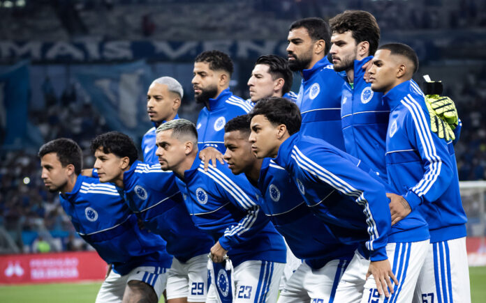 Time do Cruzeiro em jogo do Brasileirão