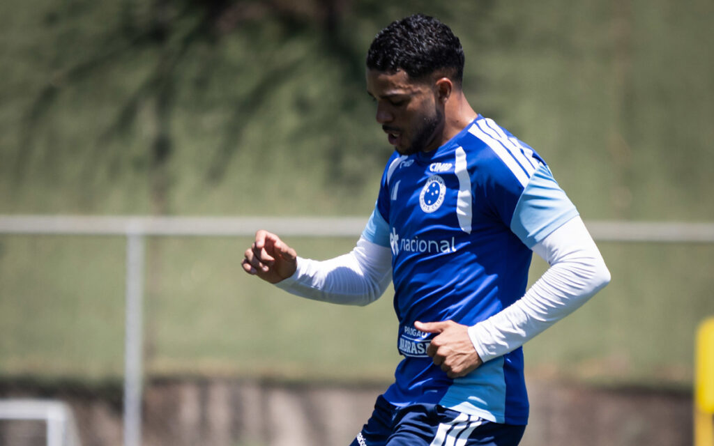 Wanderson em treino na Toca II