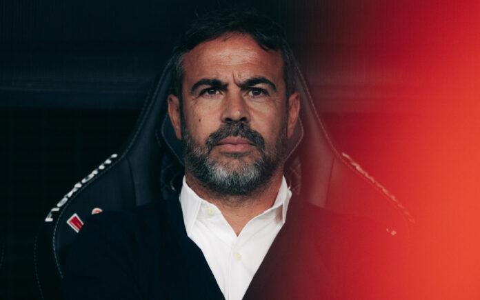 Artur Jorge, técnico do Cruzeiro, na Neo Química Arena