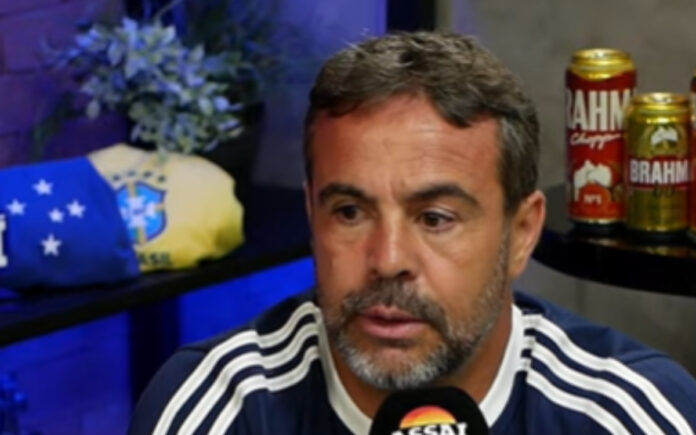 Artur Jorge, técnico do Cruzeiro, em entrevista ao Charla Podcast
