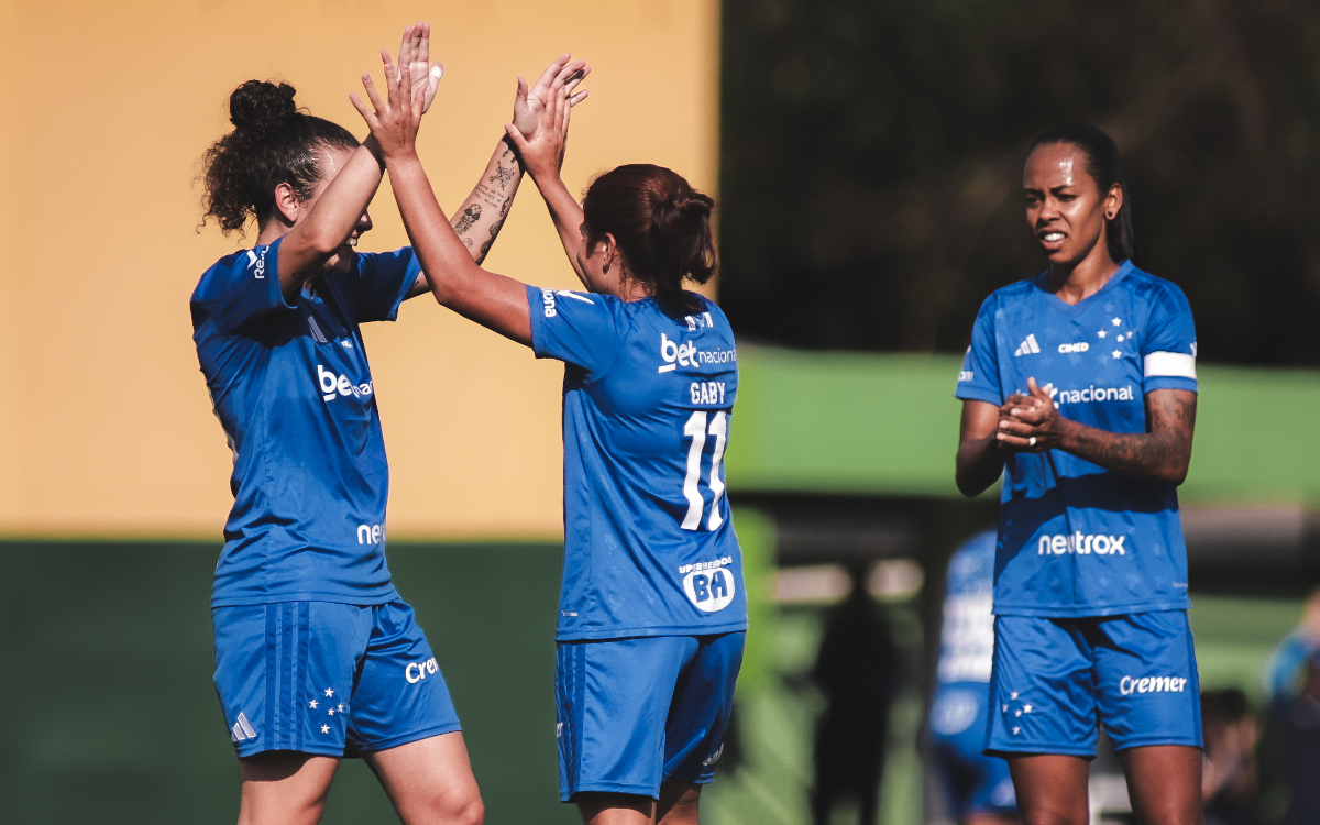 Cruzeiro goleia o Venda Nova em estreia no Mineiro Feminino