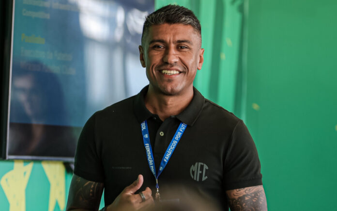 Paulinho, executivo próximo de acerto com o Cruzeiro